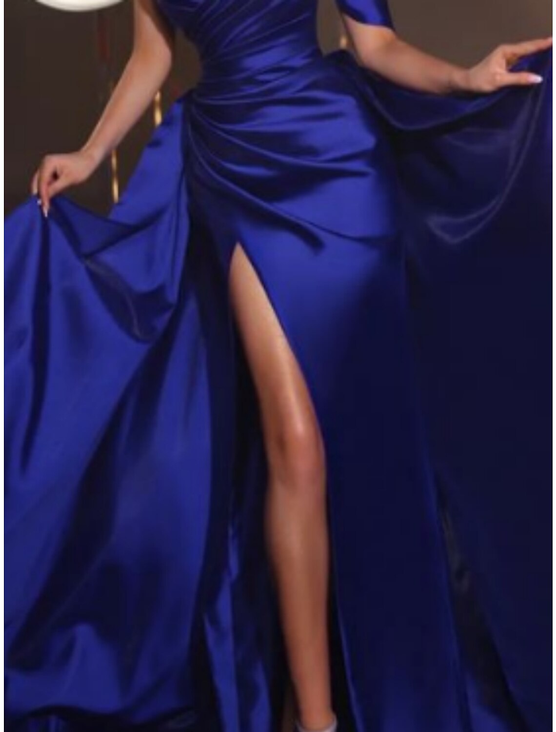 A-Line Evening Gown Elegant Dress Formal Sweep / Brush Train Short Sleeve One Shoulder Satin with Pleats Ruched