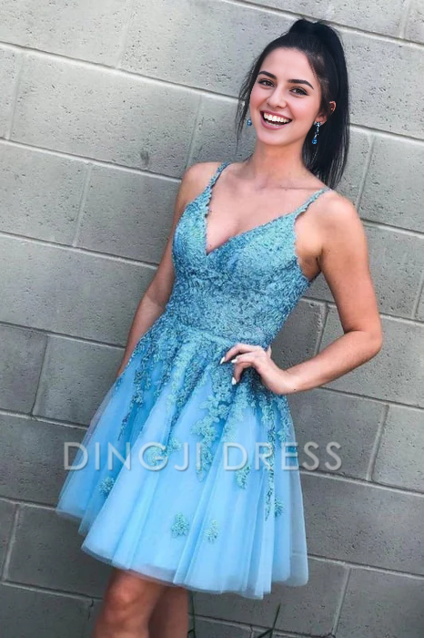 DingJiDress Short Prom Dress A Line V Neck Spaghetti Strap Backless Lace Appliques Tulle Cute Homecoming Dress