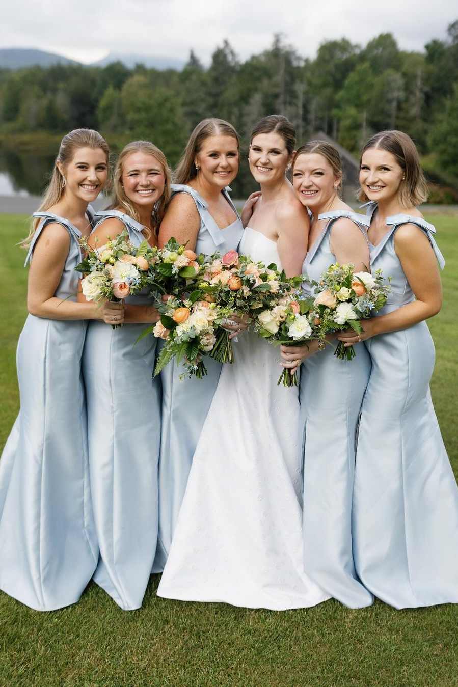 Elegant Sky Blue Satin Mermaid Straps Bows Square Neck Sleeveless with Slit Low Cost Floor Length Bridesmaid Dresses