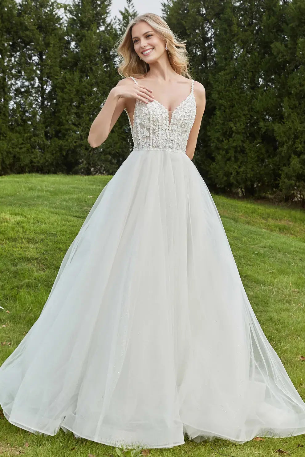 Fashion A-Line Spaghetti Strap Plunging V-Neck Sleeveless Backless Lace Tulle Affordable Hot Sale Wedding Dress