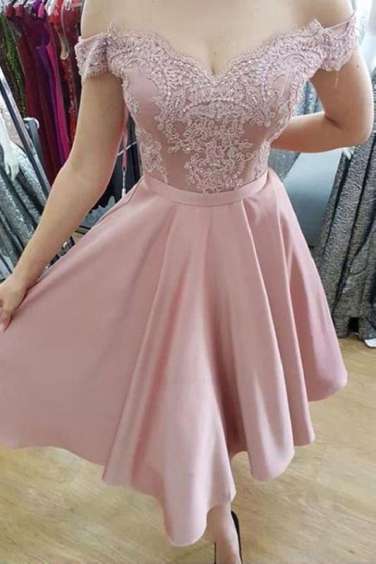 DingJiDress Short Prom Dress A Line Off The Shoulder Knee Length Appliques Fashion Homecoming Dress