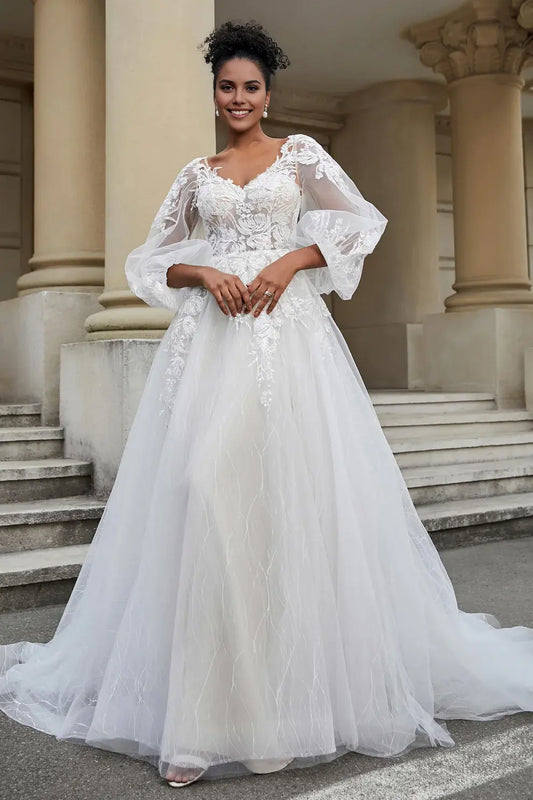 Tulle A Line V-neck Long Sleeves Backless Lace Applique Gorgeous Chapel Train Hot Sale Wedding Dress