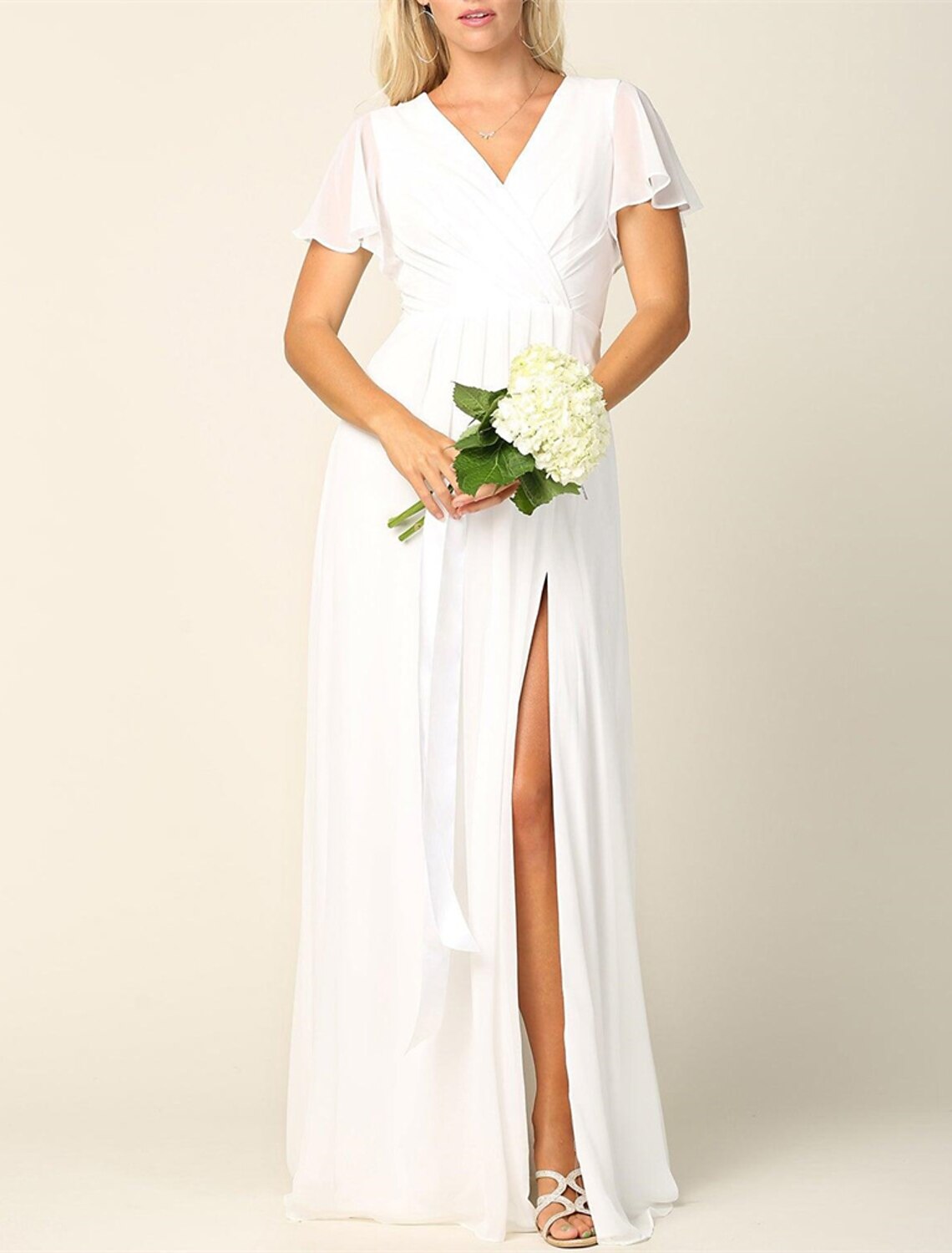 A-Line Bridesmaid Dress V Neck Short Sleeve Elegant Floor Length Chiffon with Split Front / Ruching