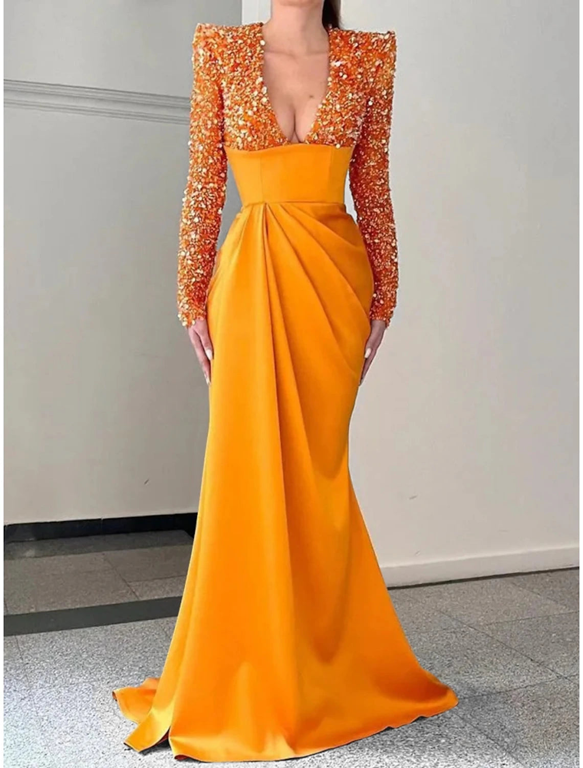 Mermaid / Trumpet Evening Gown Sparkle & Shine Dress Formal Sweep / Brush Train Long Sleeve V Neck Satin with Pleats Sequin