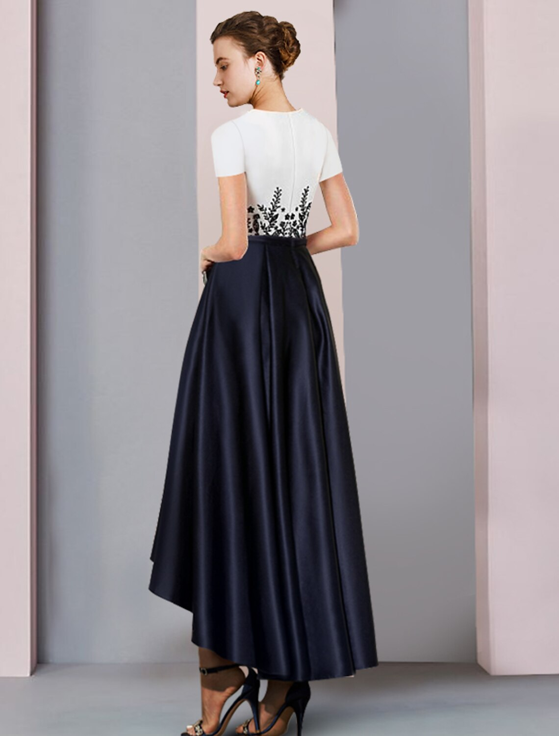 Mother of the Bride Dress Formal Party Elegant Scoop Neck Asymmetrical Satin Short Sleeve with Pleats Appliques