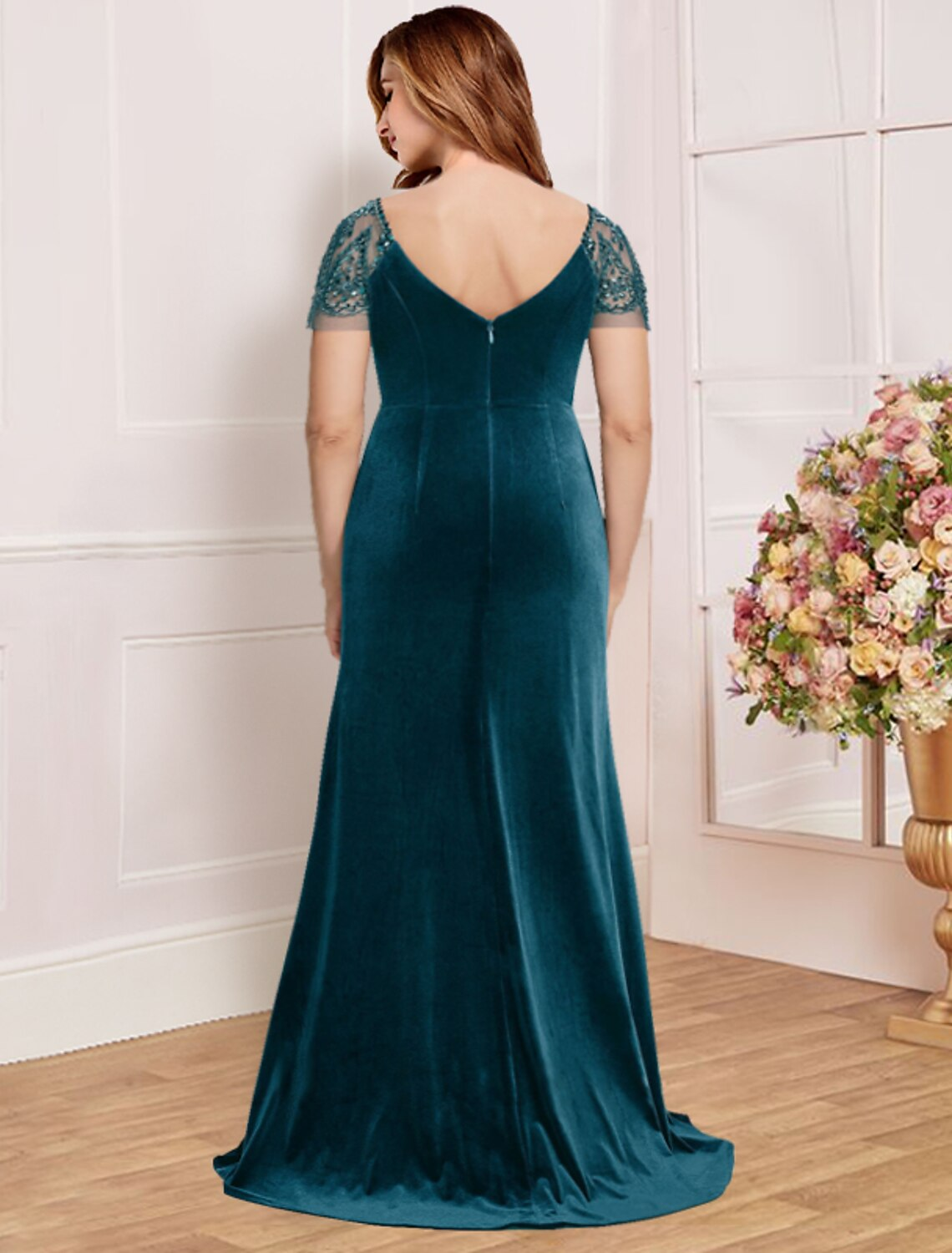 Plus Size Curve Mother of the Bride Dress Formal Vintage Elegant V Neck Lace Velvet Short Sleeve with Sequin Ruffles Split Front