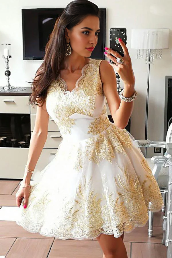 DingJiDress Short Prom Dress A-Line Cute V-Neck Sleeveless Tulle Exquisite Appliques Best Selling Homecoming Dress