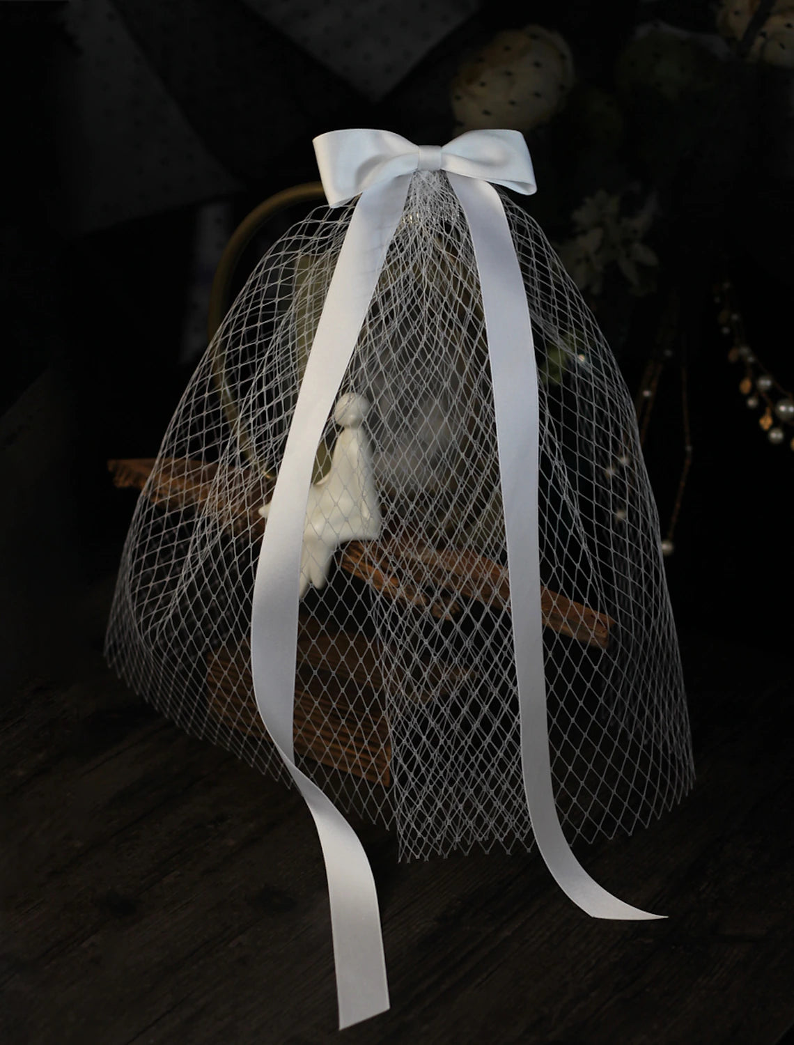 Ding Ji One-tier Stylish Sweet Lovable Style Birthday Wedding Veil Shoulder Veils with Satin Bow 15.75 in (40cm) Tulle Hot Sale Veil