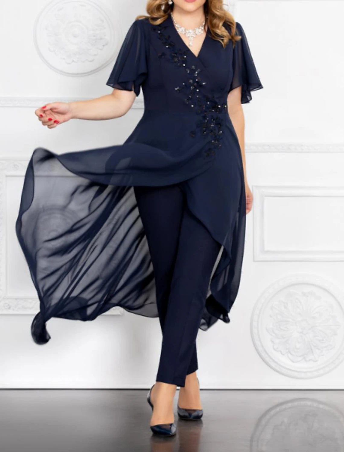 Jumpsuit / Pantsuit Mother of the Bride Dress Formal Wedding Guest Party Elegant V Neck Ankle Length Chiffon Short Sleeve with Sequin Appliques