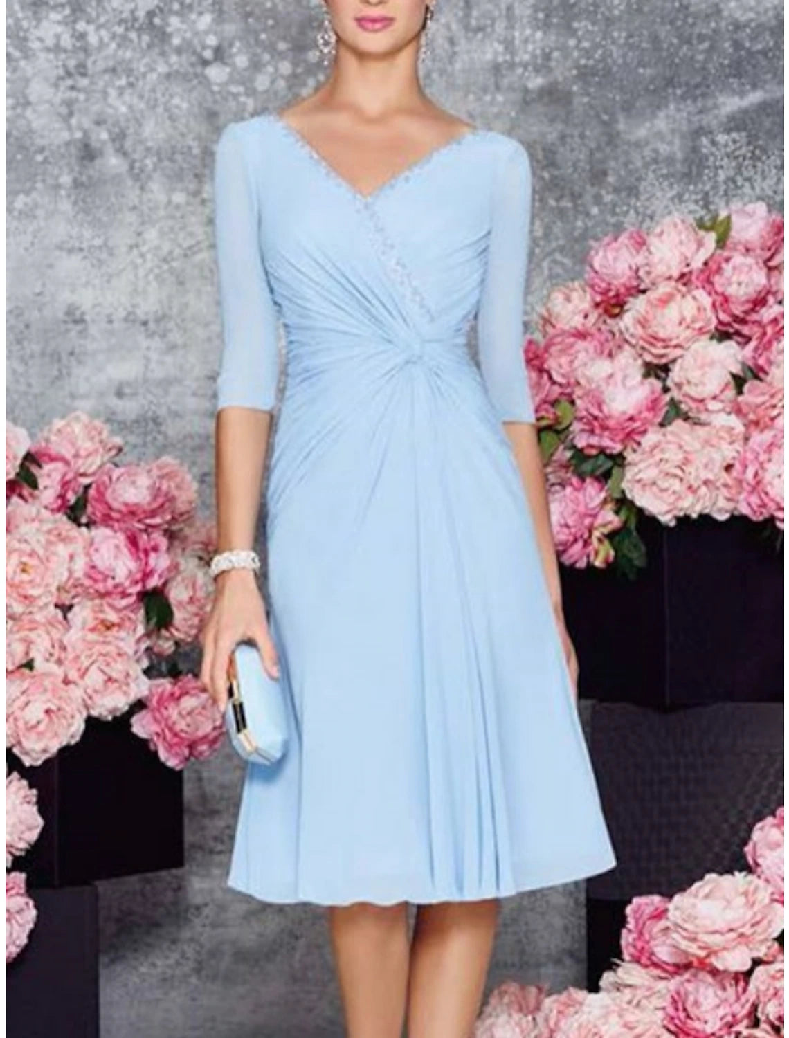 A-Line Mother of the Bride Dress Wedding Guest Party Elegant Petite V Neck Knee Length Chiffon Lace Half Sleeve with Ruching