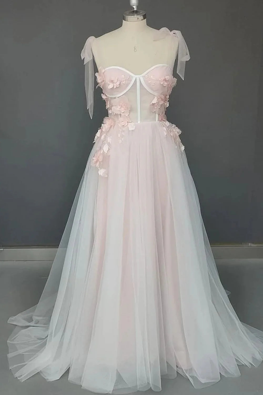 Prom Dresses A-Line Sweetheart Tulle Applique Open Back Long with Flowers