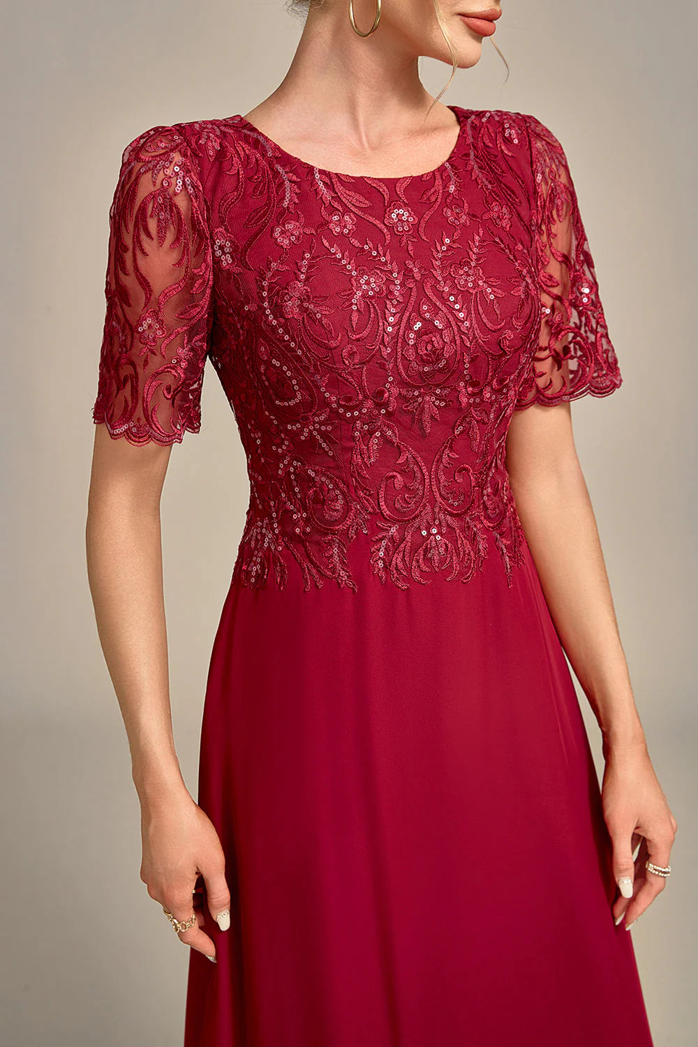 DingJiDress Fashion Burgundy A Line Round Neck Sequin Mother of Bride Dress With Appliques