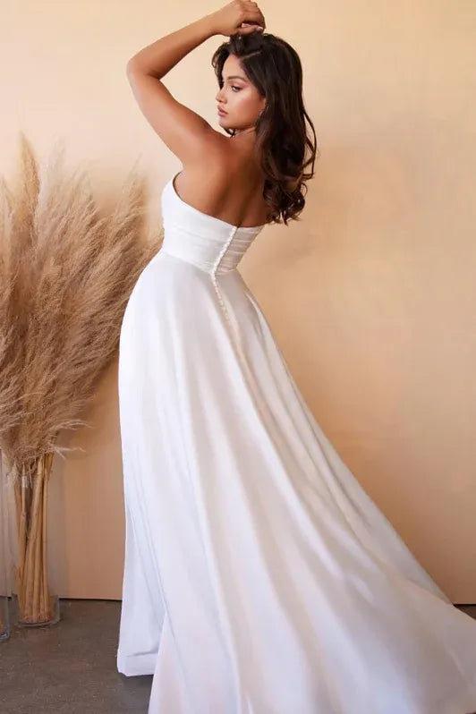 Elegant A-line Sweetheart Sleeveless Ruched White Floor-length Prom Dress for Women Ready to Ship