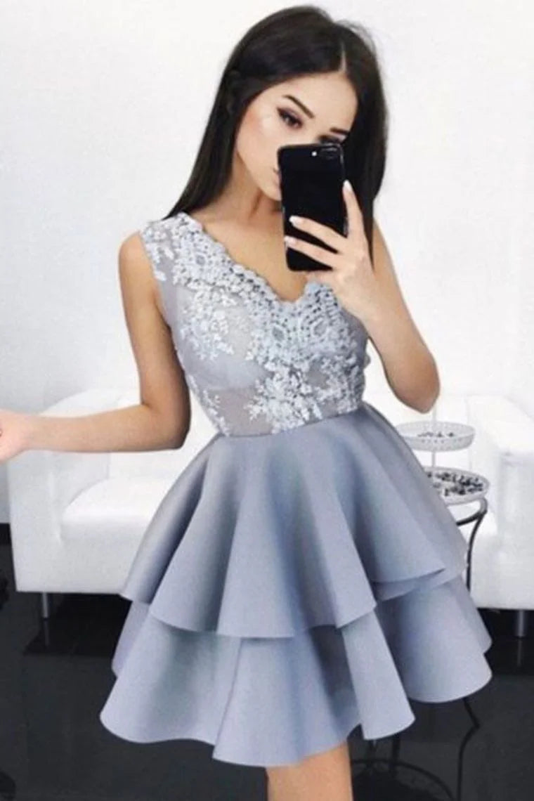 DingJiDress Two-Layer Skirt Cocktail Dresses A Line V-Neck Zipper Up With Appliques