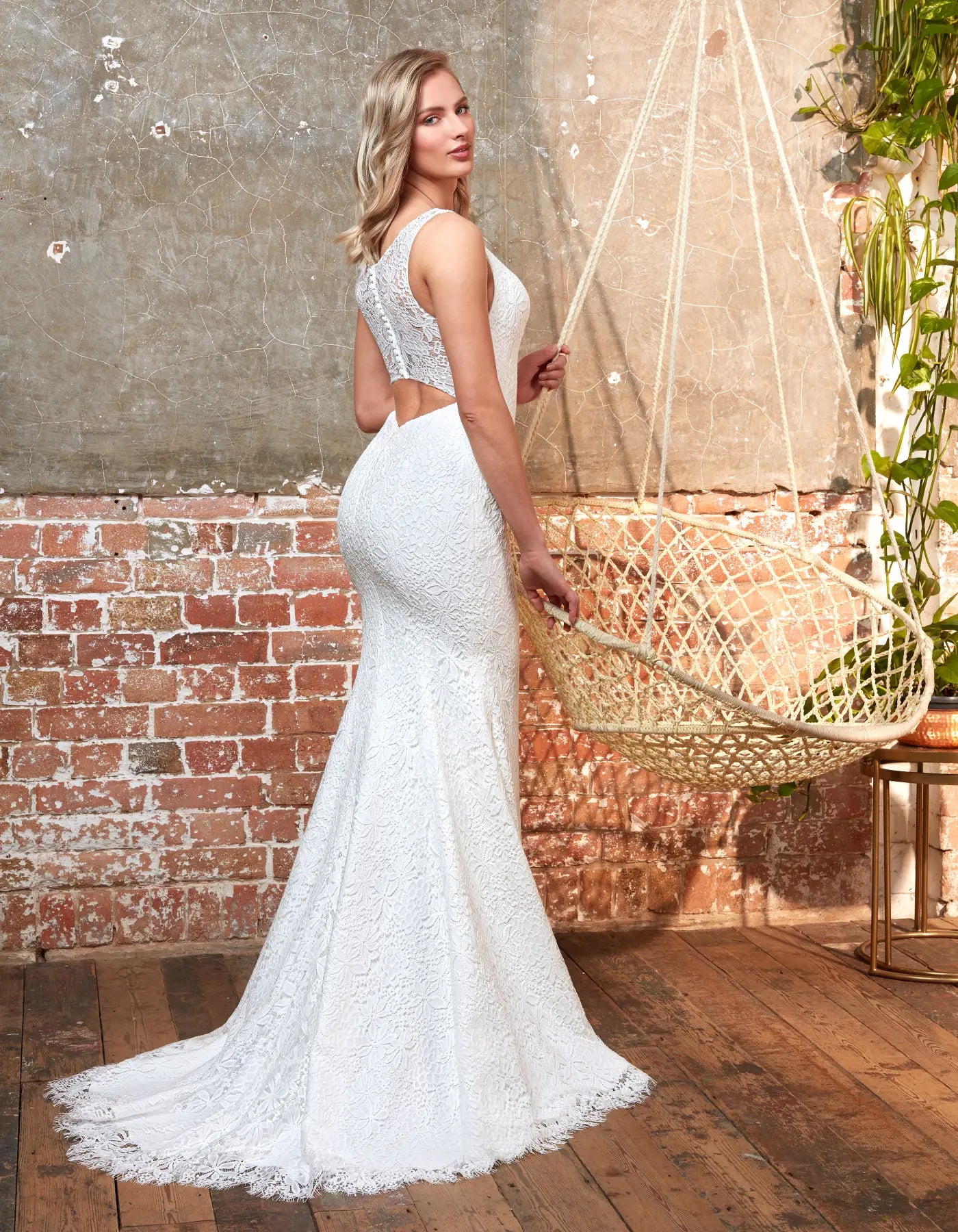 DingJiDress a boho sheath with contemporary low keyhole back