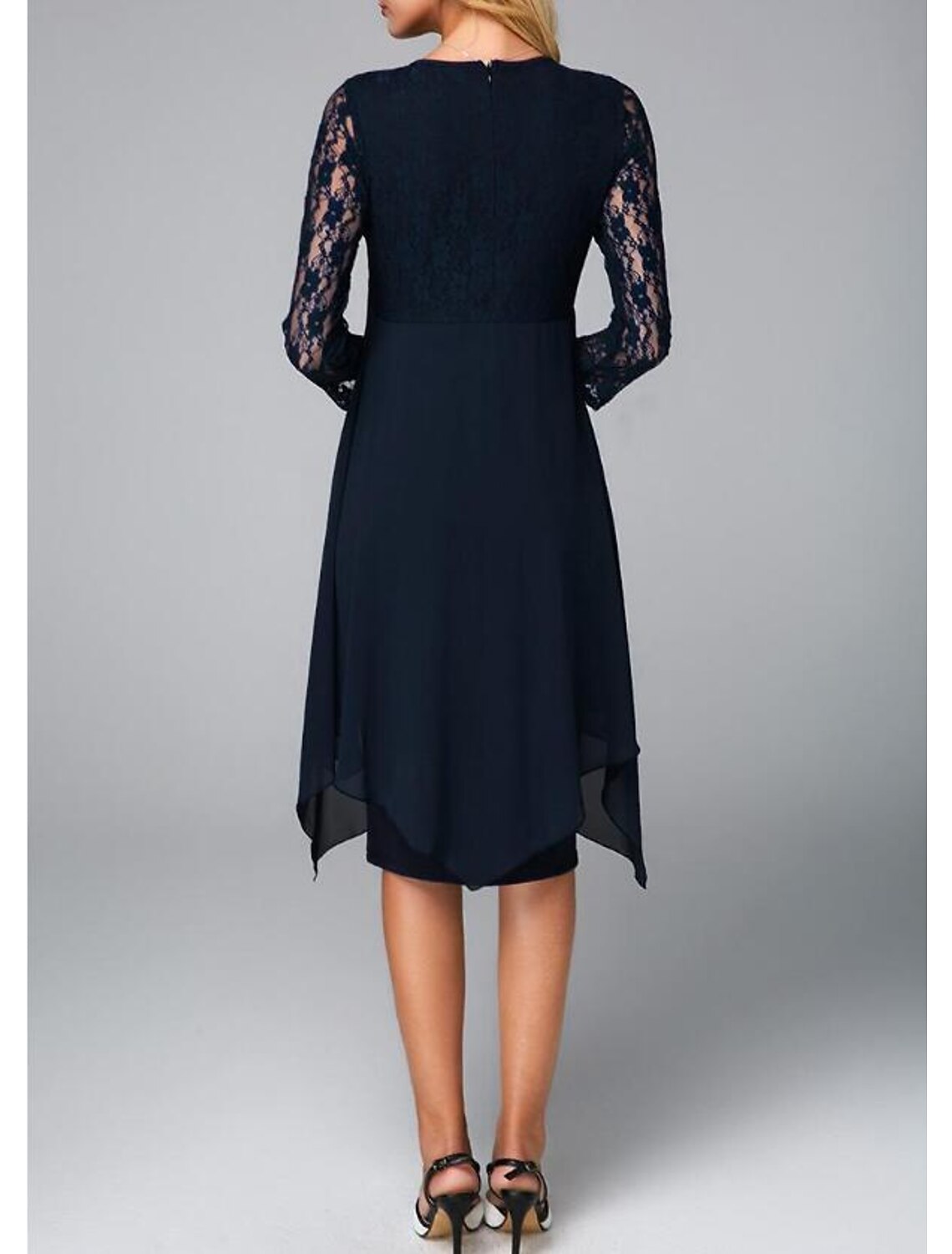 Sheath / Column Mother of the Bride Dress Plus Size Jewel Neck Knee Length Chiffon 3/4 Length Sleeve with Lace Crystals