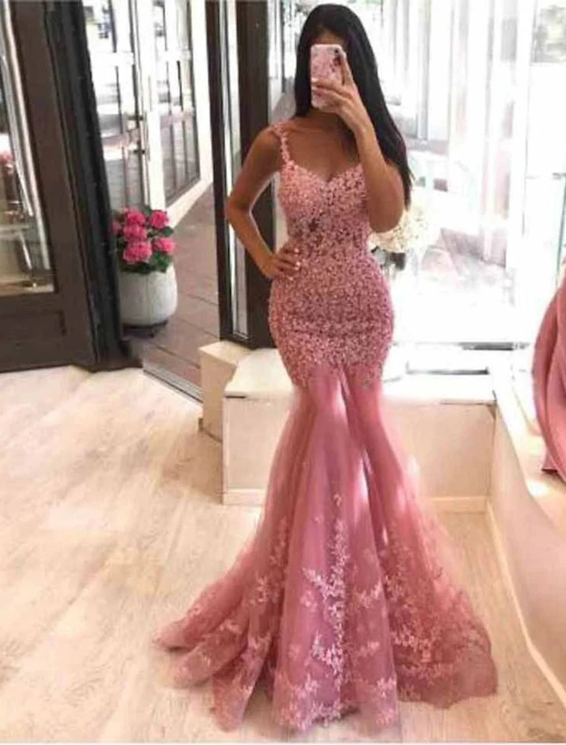 Mermaid / Trumpet Minimalist Elegant Party Wear Formal Evening Dress V Neck Sleeveless Sweep / Brush Train Tulle with Beading Appliques