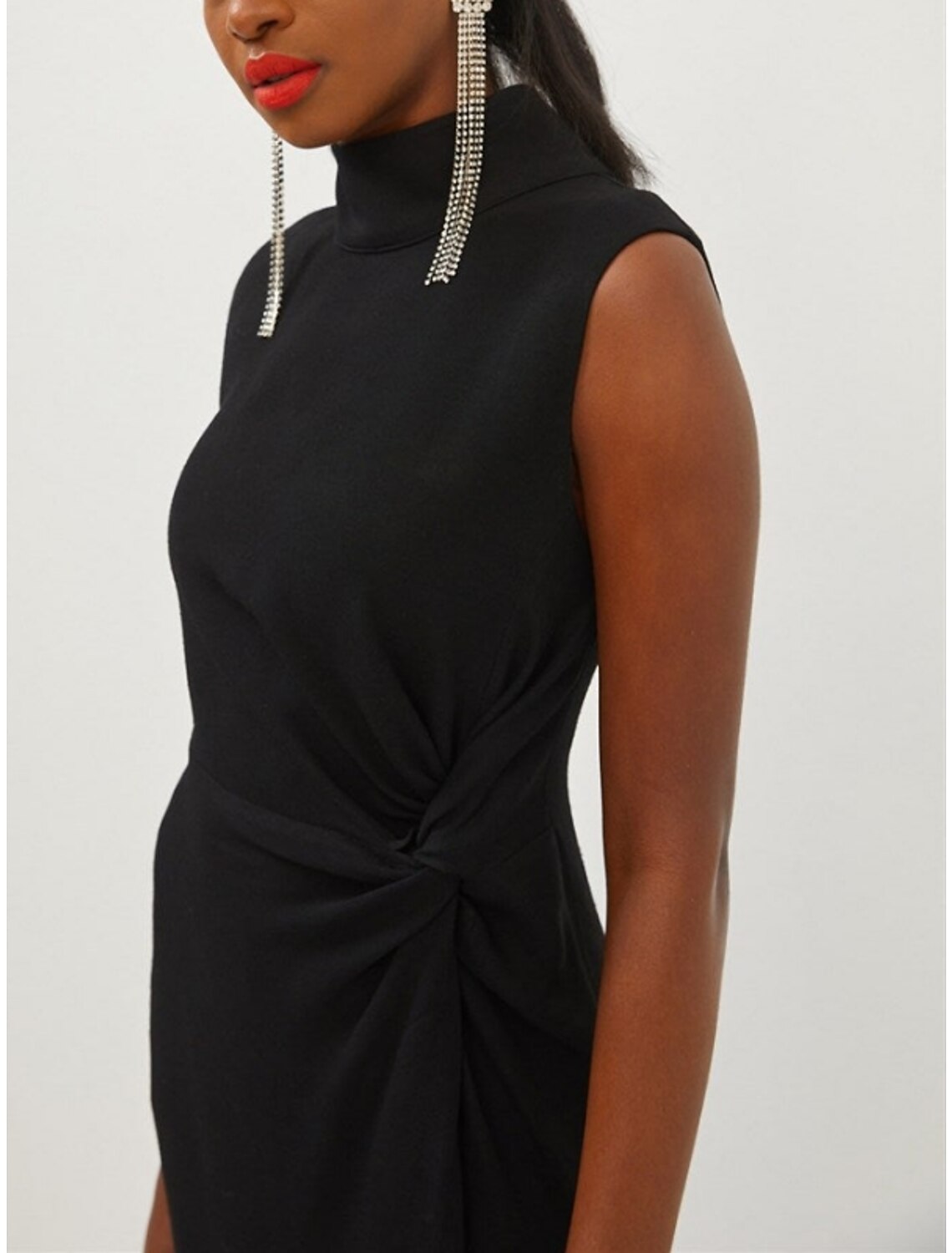 Sheath / Column Evening Gown Black Dress Elegant Dress Formal Ankle Length Sleeveless High Neck Stretch Fabric with Feather Slit