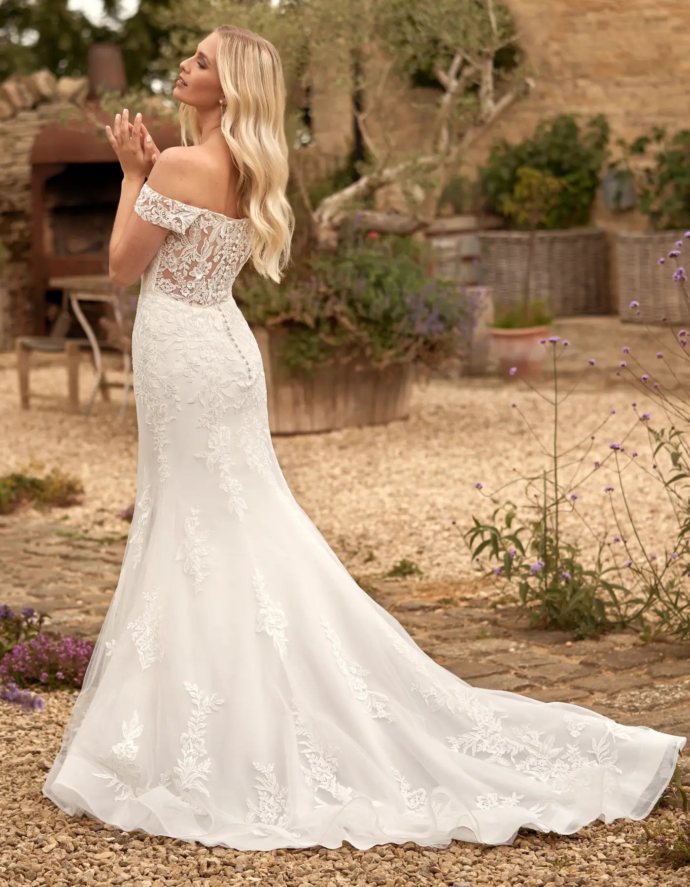 DingJiDress an off-the-shoulder fit & flare wedding dress