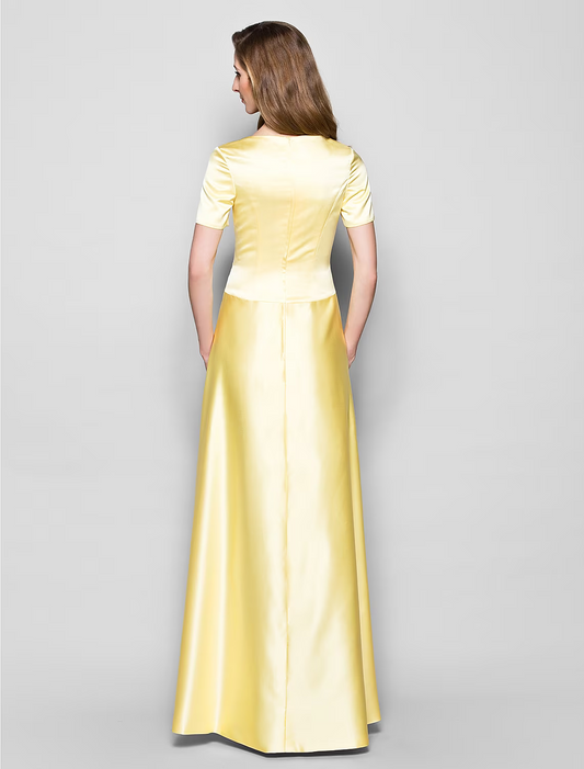 A-Line Mother of the Bride Dress Vintage Plus Size Elegant Floor Length Satin Short Sleeve with Ruched Crystals