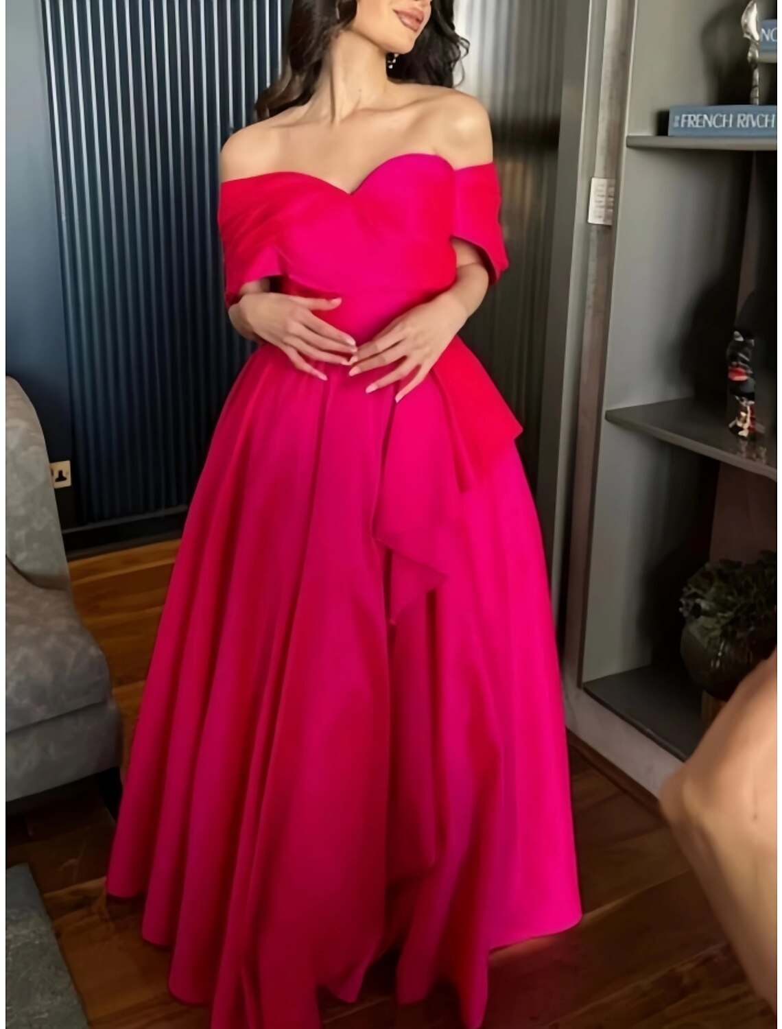 A-Line Evening Gown Elegant Dress Formal Floor Length Christmas Red Green Dress Short Sleeve Off Shoulder Satin with Pleats