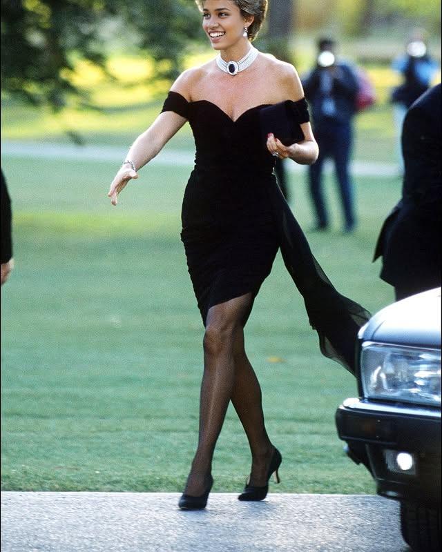 Sheath / Column Party Dresses Celebrity Style Dress Homecoming Cocktail Party Short / Mini Sleeveless Off Shoulder Stretch Chiffon with Ruched