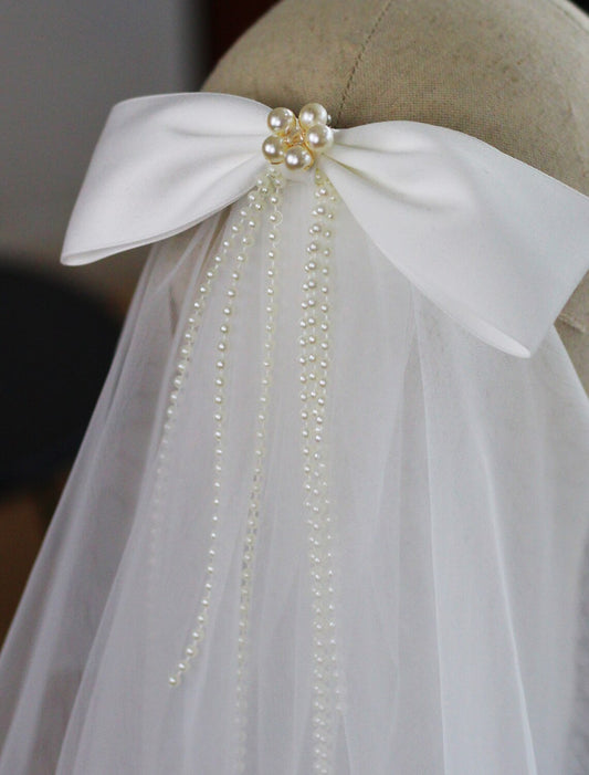 DingJiDress Two-tier Cute Wedding Veil Elbow Veils with Faux Pearl / Satin Bow Tulle