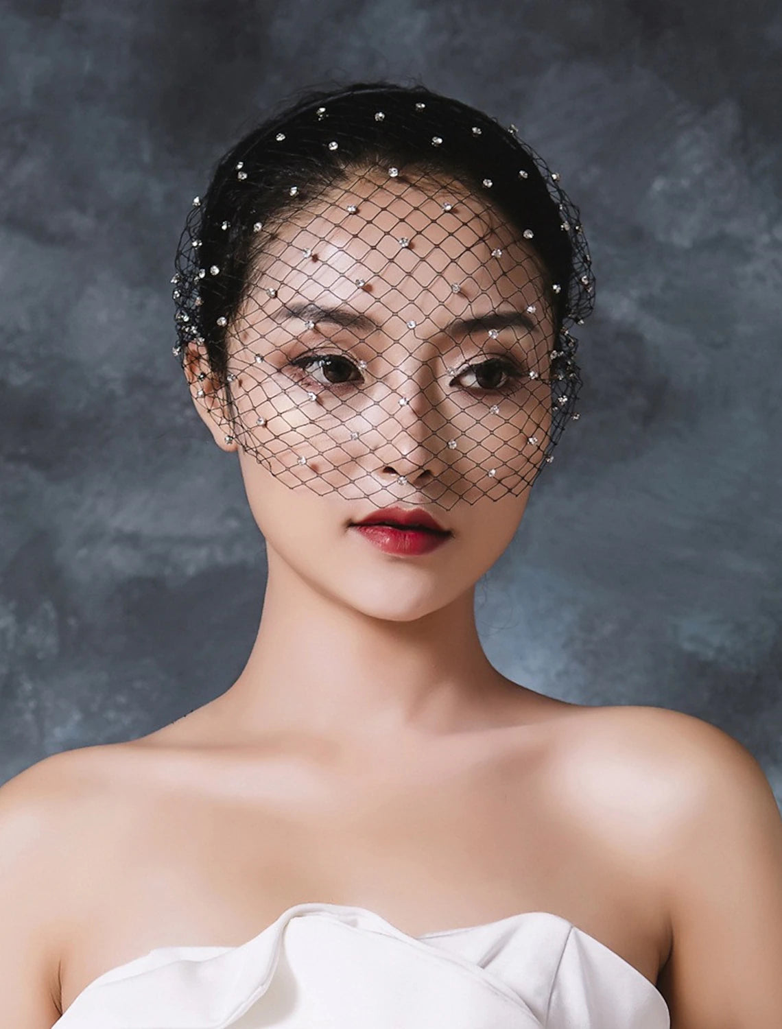 DingJiDress One-tier Stylish / European Style Wedding Veil Blusher Veils / Birdcage Veils with Crystals / Rhinestones Tulle