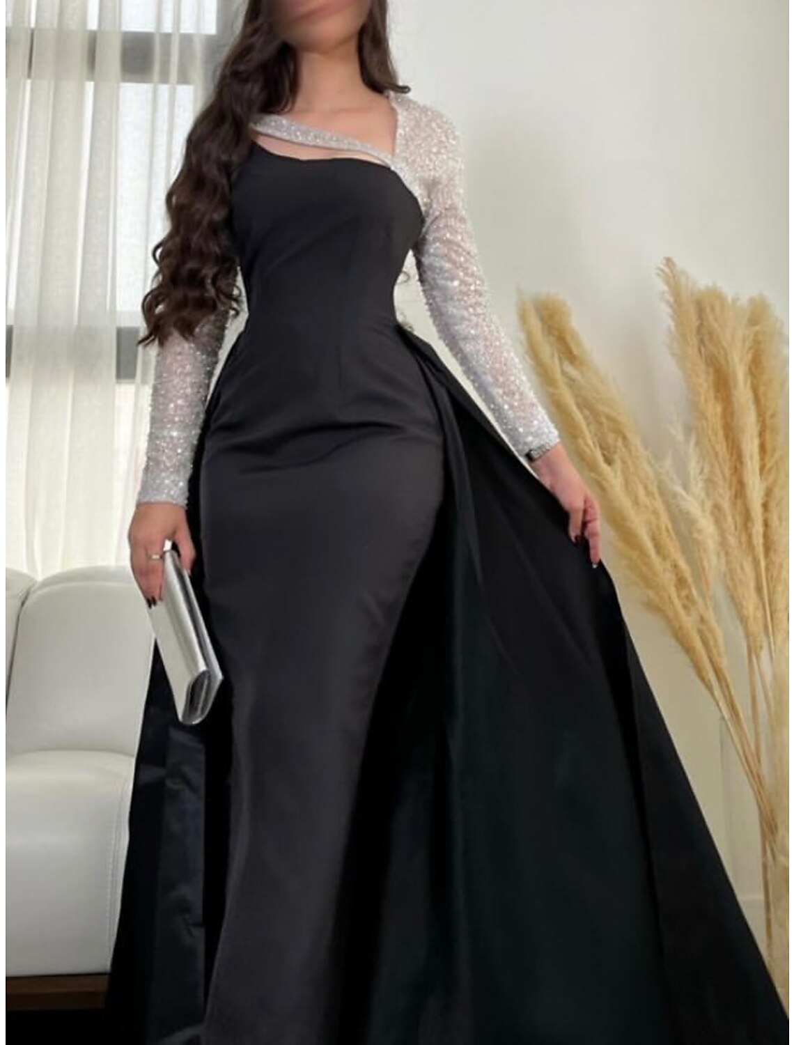 Sheath / Column Evening Gown Elegant Dress Formal Floor Length Black Dress Long Sleeve Scoop Neck Satin with Pleats Sequin