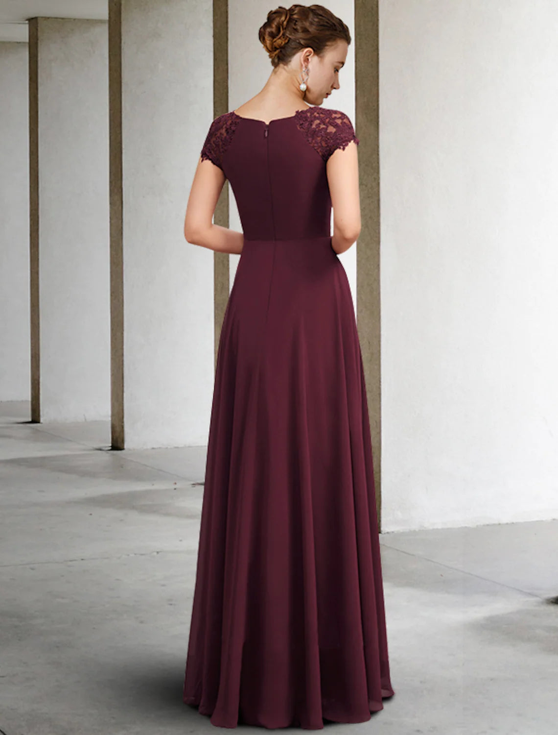 A-Line Mother of the Bride Dress Elegant Floor Length Chiffon Lace Short Sleeve Appliques Ruching