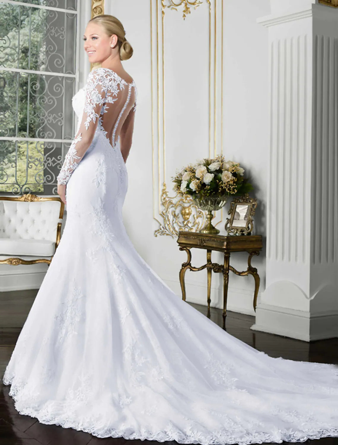 Open Back Sexy Formal Wedding Dresses Chapel Long Sleeve Neck Lace Appliques