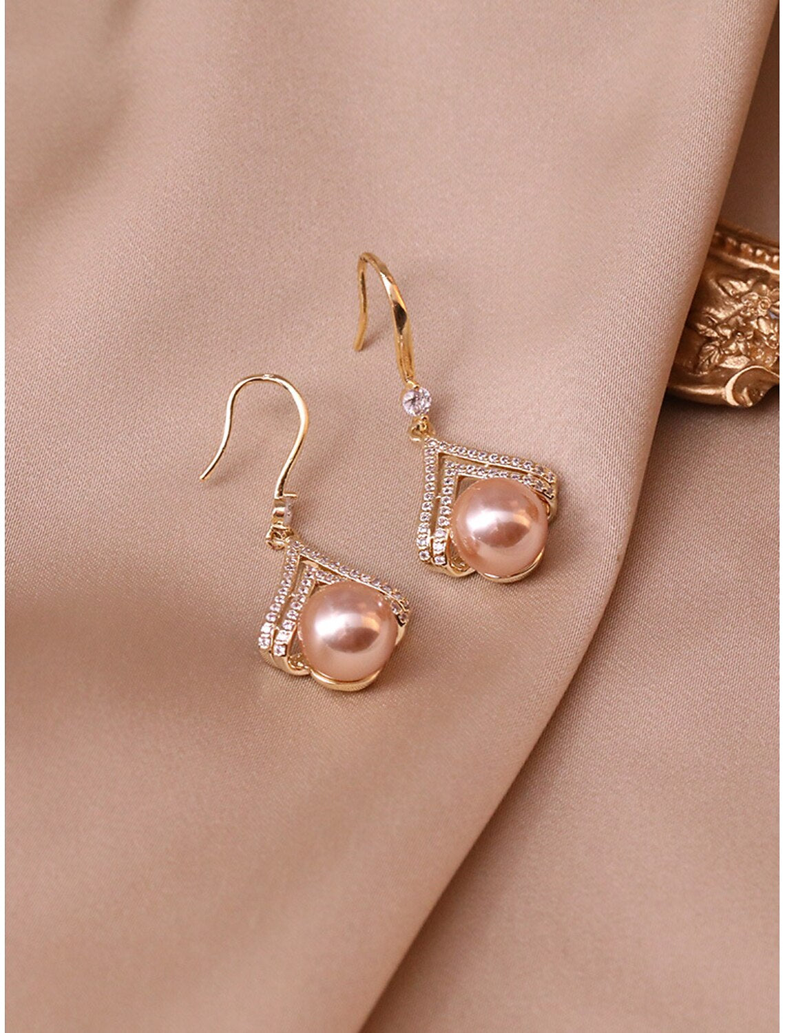 DingJiDress Women's Pearl Stud Earrings Classic Precious Cute Stylish Earrings Jewelry Gold For Gift Festival 1 Pair