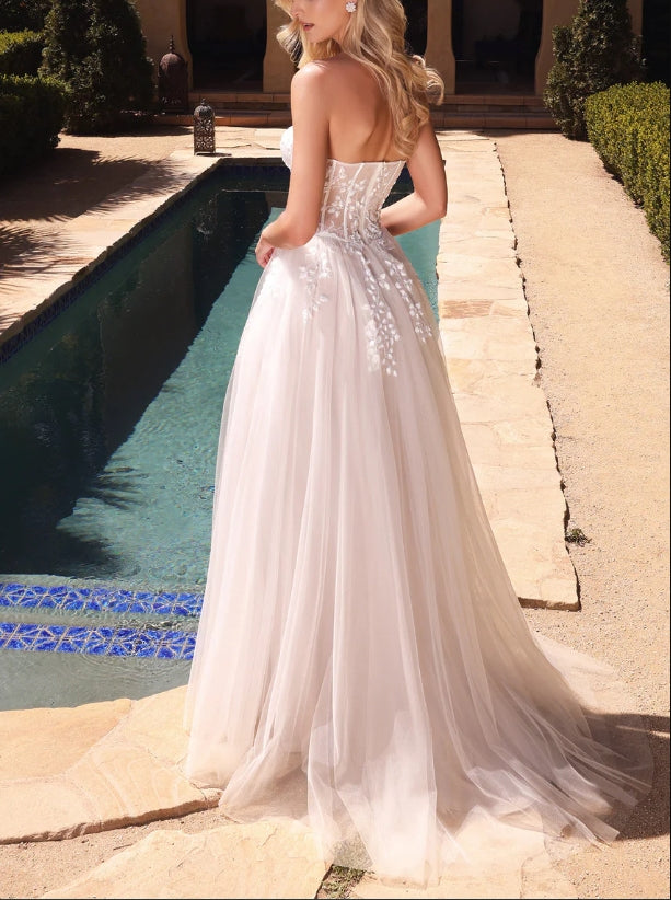 DingJiDress Wedding Dress December Wedding A-line Tulle Skirt Side Leg Slit Sweep Train Sweet Heart Bodice Strapless Bridal Gown Beautiful Layered Lace Open Backfloor Gorgeous Wedding Dress