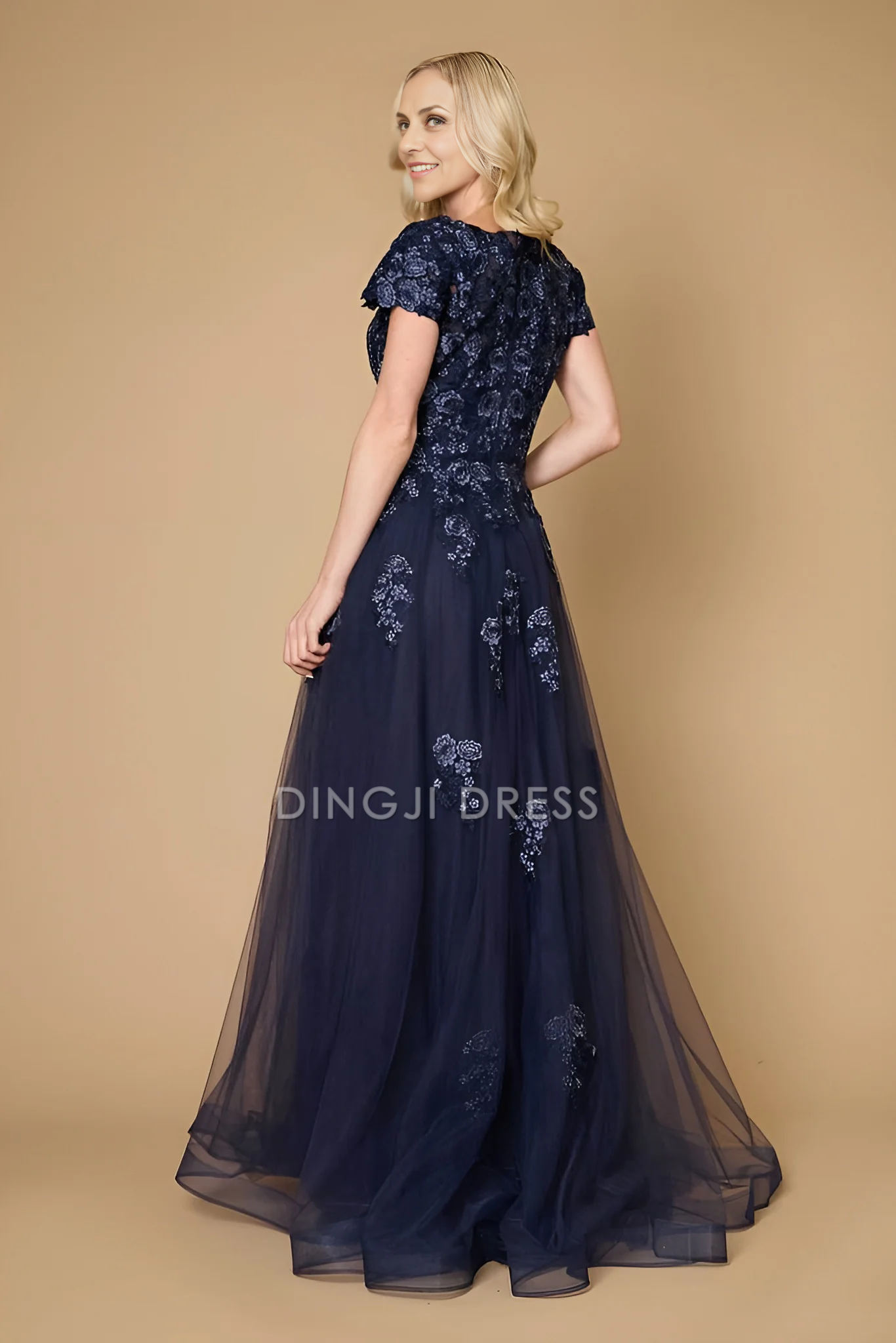 DingJiDress Evening Dress Elegant A Line Short Sleeves Lace Applique Exquisite Long Mother Of The Bride Dress