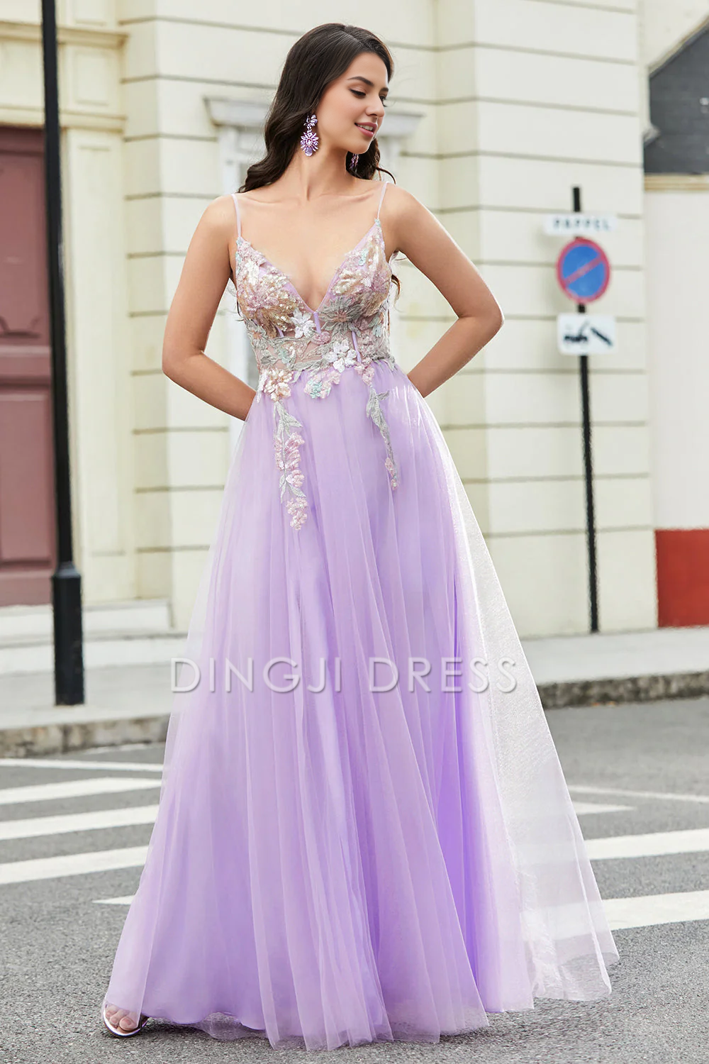 DingJiDress High Quality Dress Evening Dress Gorgeous A Line V Neck Spaghetti Straps Exquisite Appliques Long Prom Dress