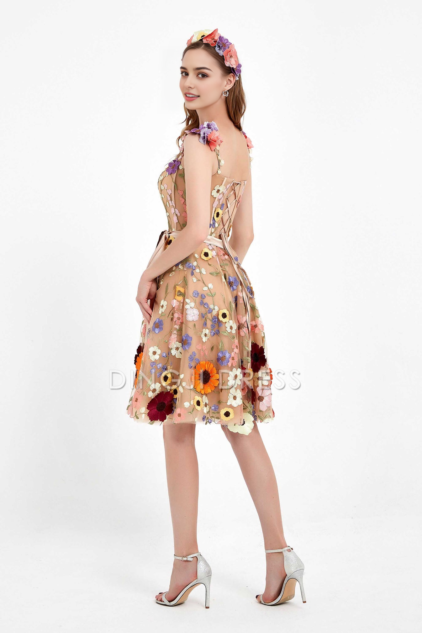 DingJiDress Hot Sale Homecoming Dress Exquisite A Line Spaghetti Strap Floral Lace Knee-Length Fashion Short Prom Dress