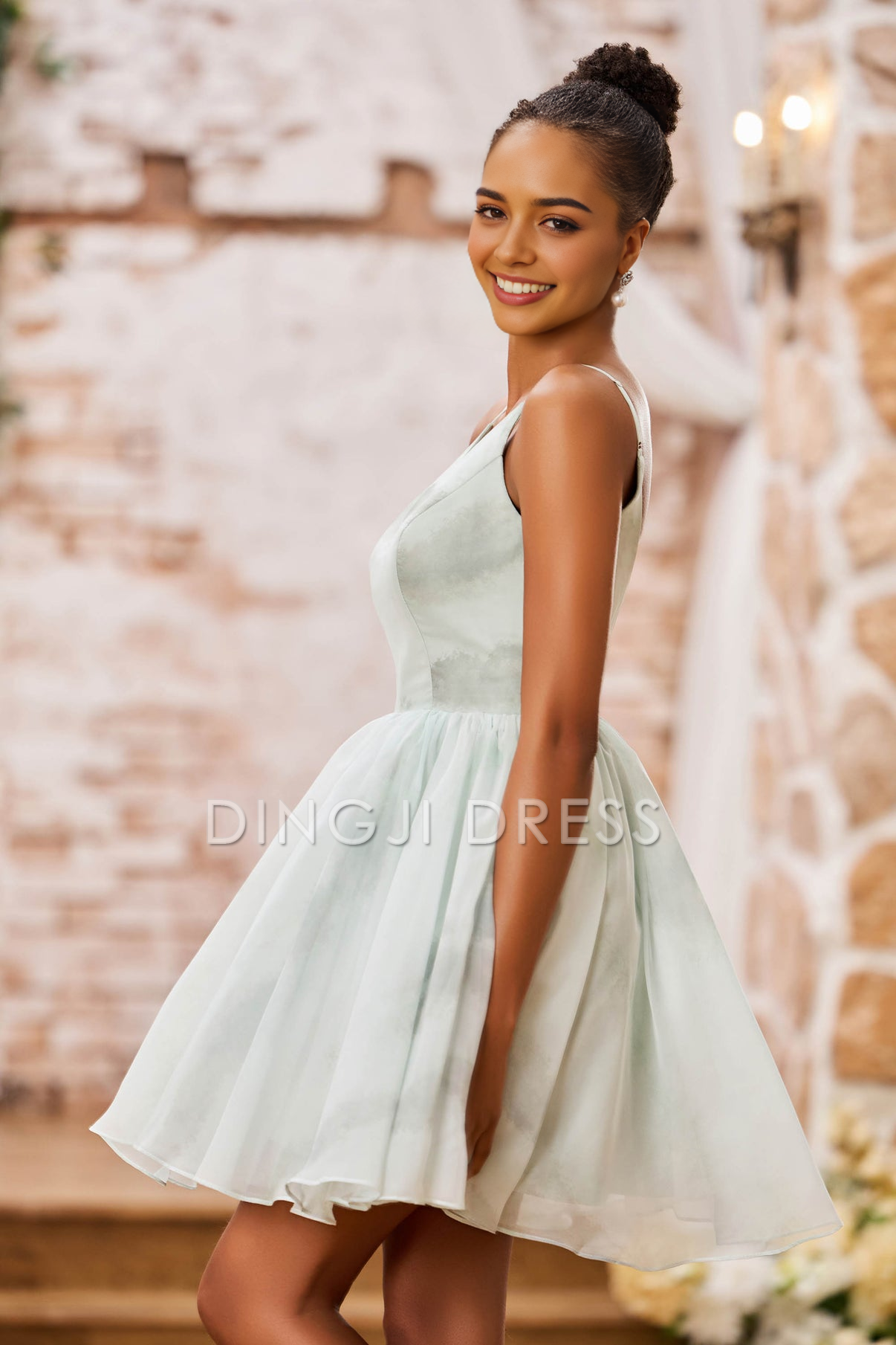 DingJiDress Hot Sale Homecoming Dress Elegant A-Line V-Neck Spaghetti Straps Simple Short Dresses