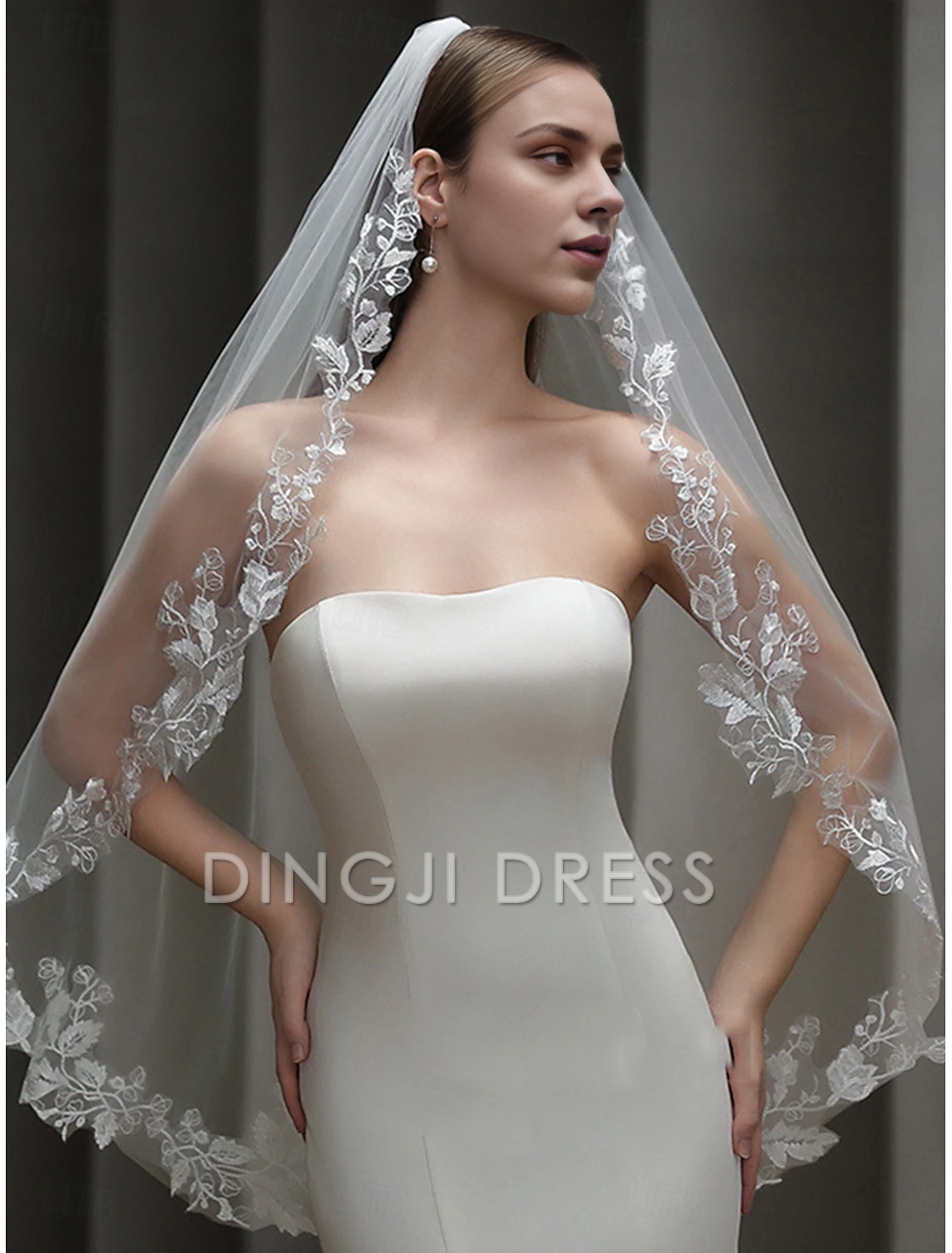 Ding Ji One-tier Comtemporary Stylish Wedding Veil Cathedral Veils Embroidery Sweet Tulle Hot Sale Veil