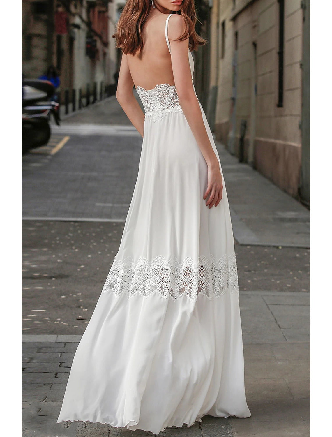 Beach Boho Wedding Dresses A-Line Camisole V Neck Spaghetti Strap Floor Length Chiffon Bridal Gowns With Appliques