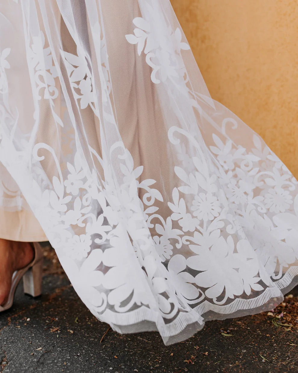 DingJiDress Wedding Dress December Wedding Deep V Neck Backless Split Fork Color Blocking Lace Applique New Pattern Plus Size Dress