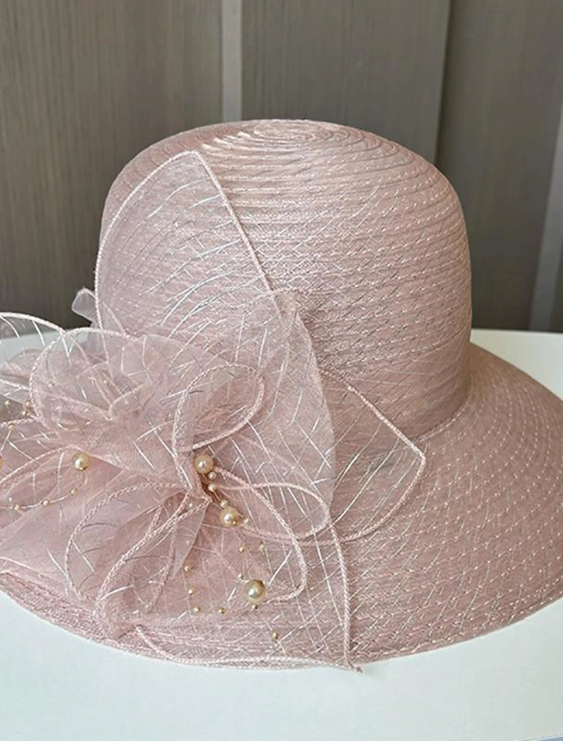 DingJiDress Fascinators Hats Headwear Polyester Tulle Bucket Hat Floppy Hat Sun Hat Holiday Beach Elegant Retro With Feather Faux Pearl Headpiece Headwear