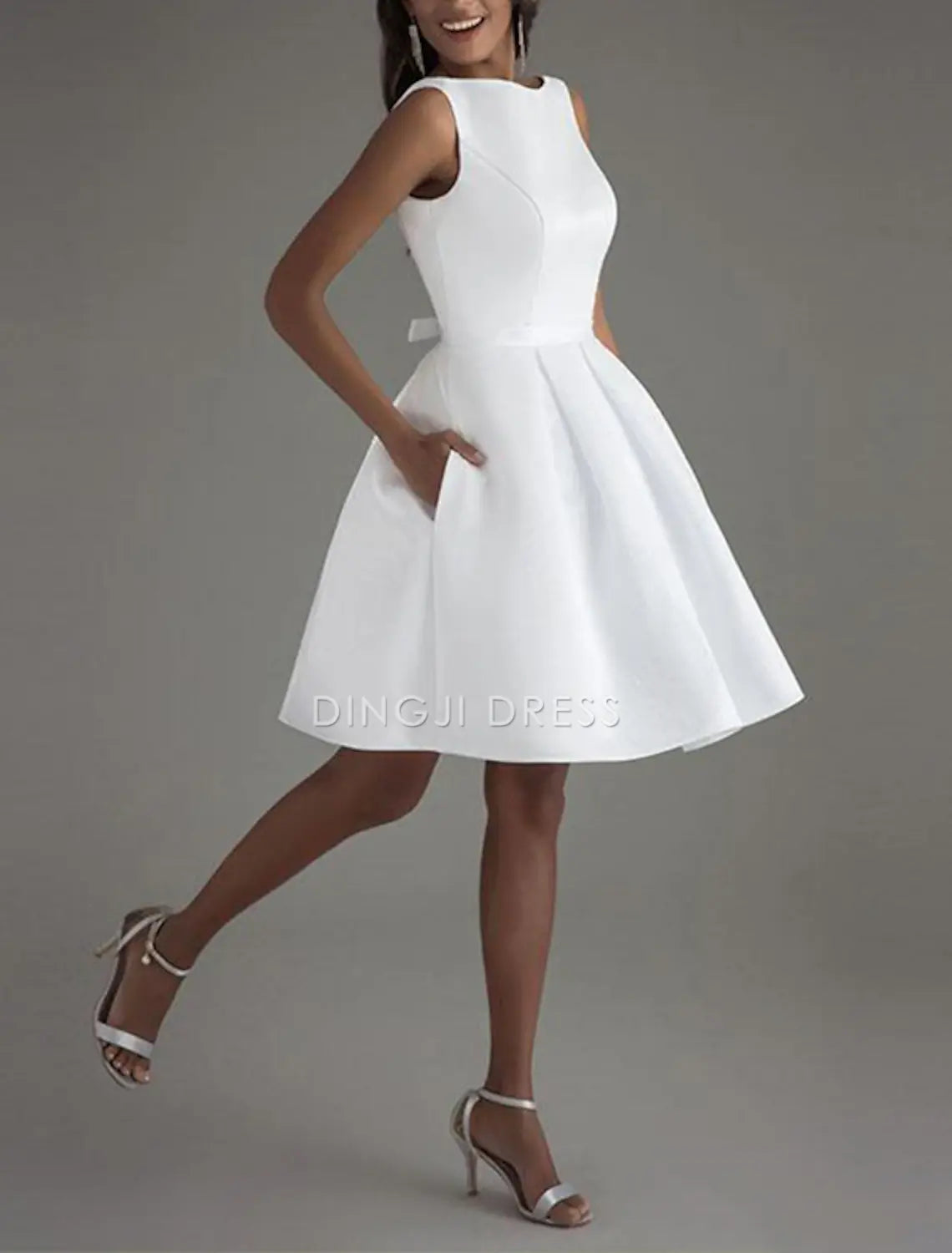 DingJiDress Hot Sale Short Prom Dress A-Line Cocktail Dresses Minimalist Dress Wedding Guest Knee Length Sleeveless Boat Neck Satin V Back with Sleek Bow(s) Pure Color Simple New Homecoming Dress