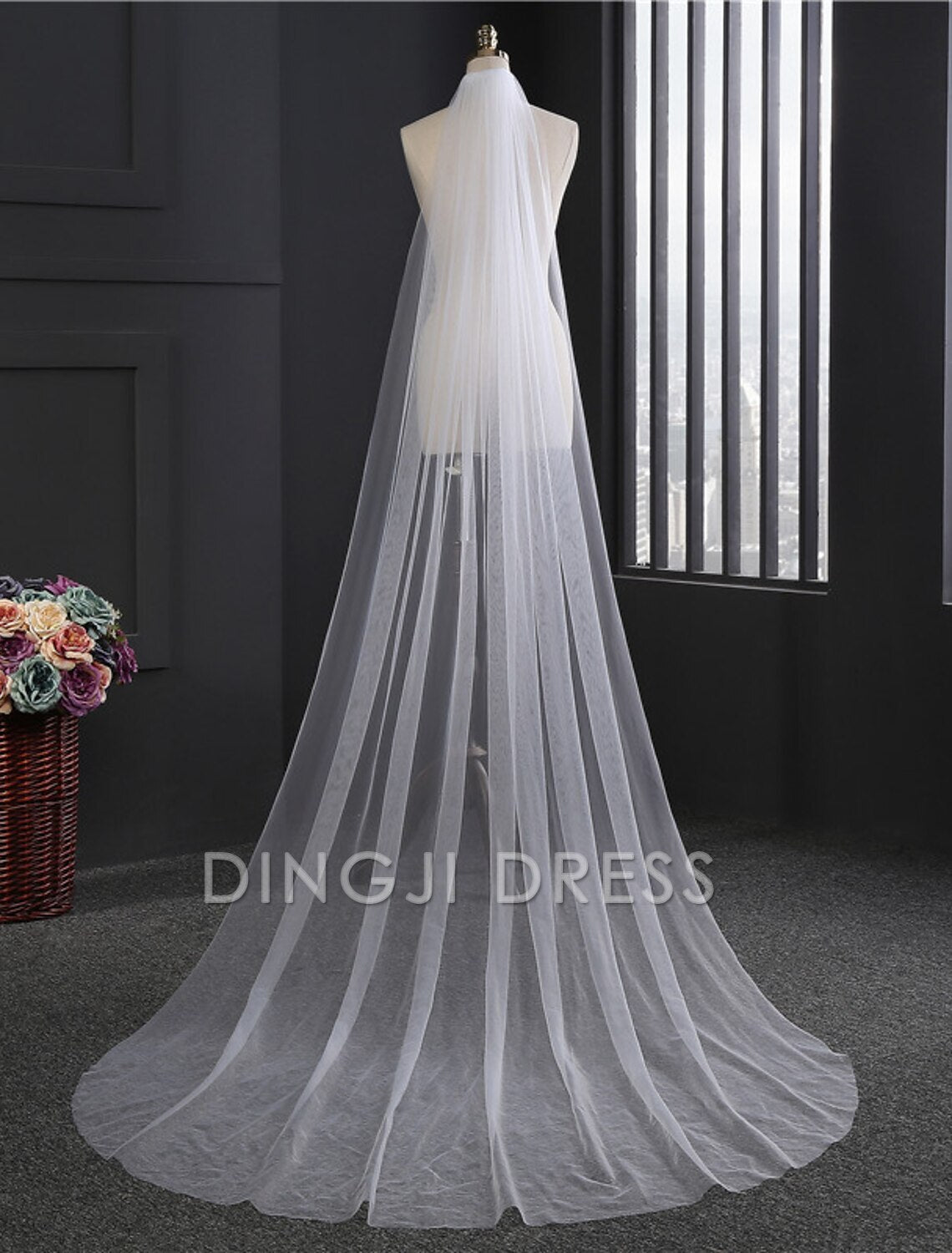 Ding Ji One-tier Cut Edge Wedding Veil Chapel Veils with Flower Comb Tulle Angel cut Waterfall Fantastic Hot Sale Veil