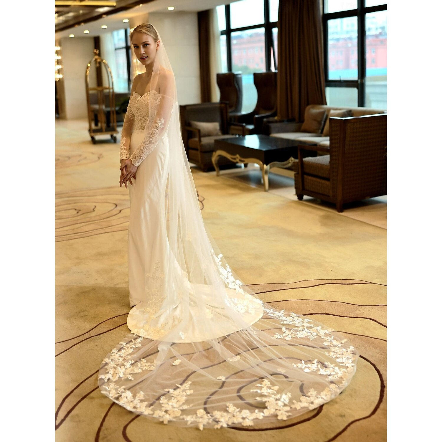 DingJi One-tier Stylish Wedding Veil Chapel Veils / Cathedral Veils Embroidery 118.11 in (300cm) Exquisite Tulle Hot Sale Veil