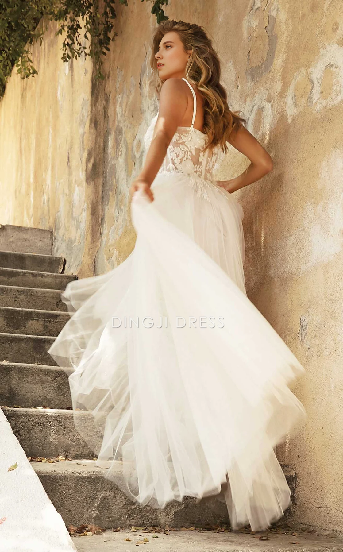 DingJiDress Hot Sale Wedding Dress A Line Sleeveless Spaghetti Strap Illusion Neck Exquisite Lace Applique Formal Wear Dresses