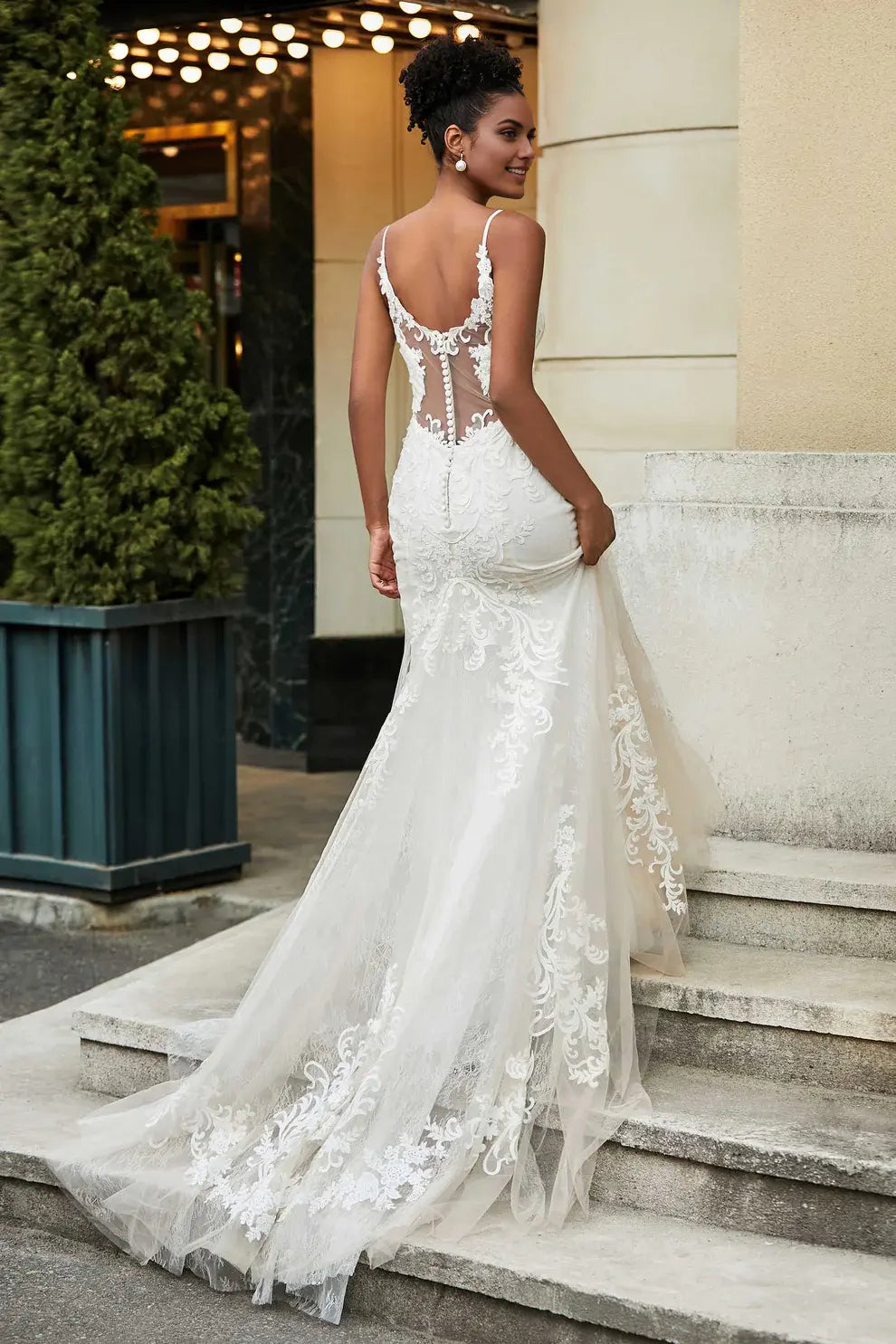 Tulle Charming Mermaid Spaghetti Straps Sweetheart Neckline Lace Applique Backless Affordable Hot Sale Wedding Dress