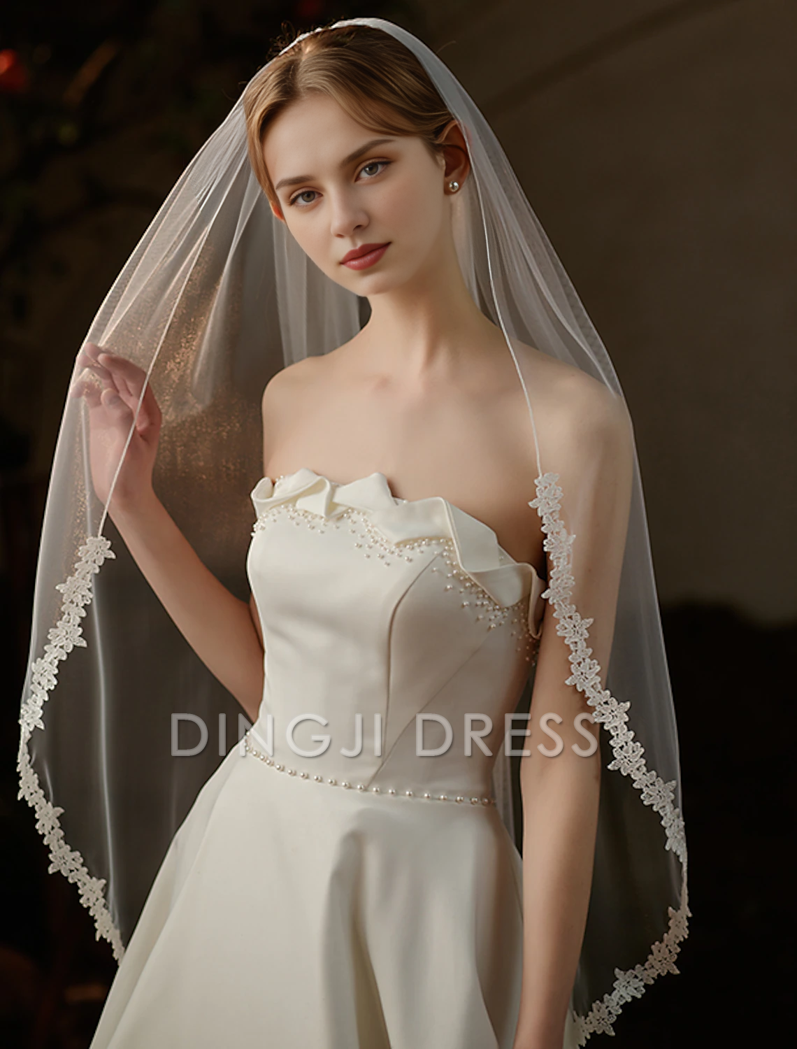 Ding Ji One-tier Lace Sweet Wedding Veil Fingertip Veils Fashion Pure Color Tulle Hot Sale Veil