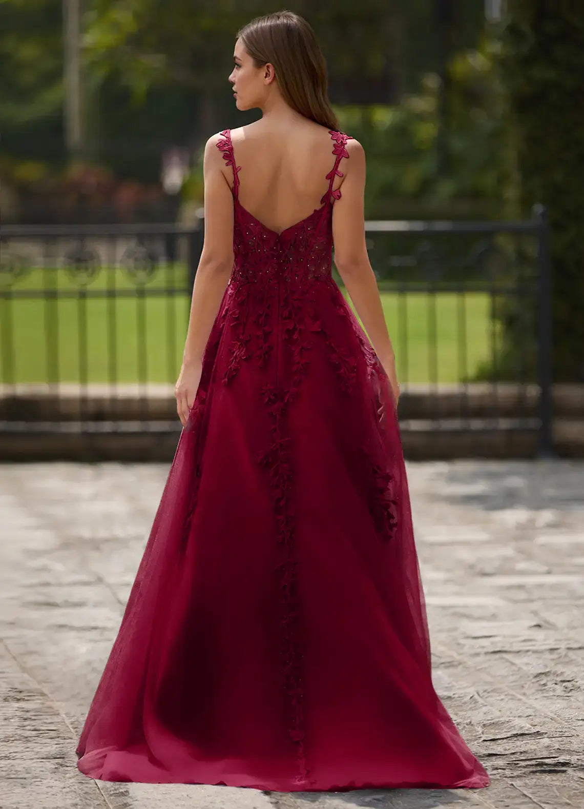 Burgundy A-line Sweetheart Neckline Spaghetti Strap Lace Applique Backless Affordable Formal Dress Cute Prom Dress