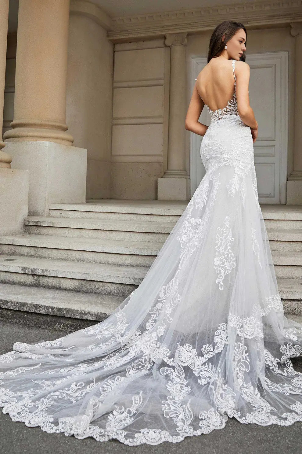 Exquisite Mermaid Spaghetti Straps Plunging V-Neck Backless Lace Applique Chapel Train Affordable Hot Sale Wedding Dress