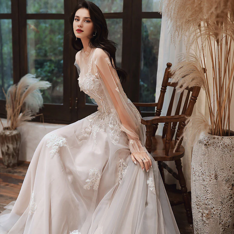 DingJiDress Formal Women's Dresses A Line Long Sleeves Lace Applique Tulle Long Wedding Dress